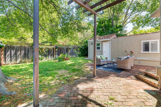 766 Nash Avenue, Menlo Park CA: https://media.crmls.org/mediaz/2748e647-4582-483b-9a4d-97247a2702eb.jpg