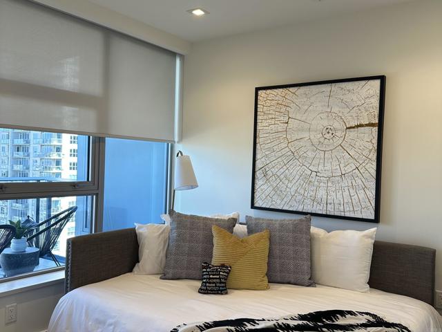 Image 17 of 56 For 1388 Kettner Blvd  1703