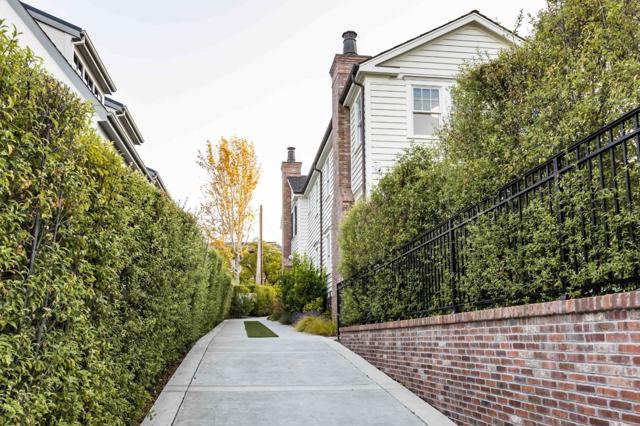 132 Elm Avenue, Burlingame CA: https://media.crmls.org/mediaz/27496660-2183-45f3-951d-c55fe8958c62.jpg