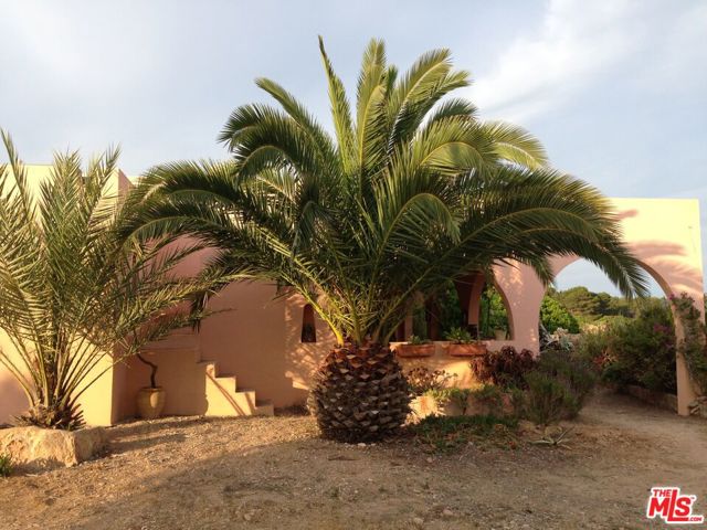 5169 Can Esperanza Toni Venda De Sa Tallaiassa,  CA: https://media.crmls.org/mediaz/274a0b48-bfba-4011-9344-c96a10f0f39b.jpg