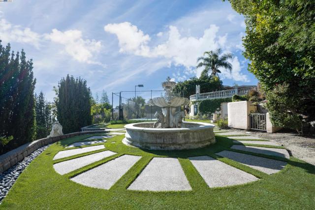 4478 Deer Ridge Rd, Danville CA: https://media.crmls.org/mediaz/274a2d53-726b-4cd4-95a0-304241a13407.jpg