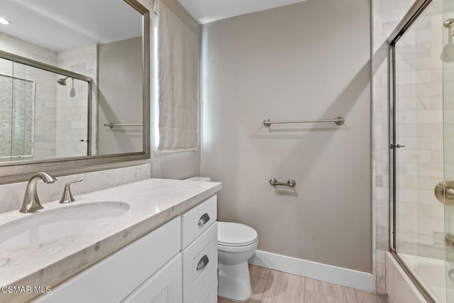 4953 Kilburn Court, Oak Park CA: https://media.crmls.org/mediaz/274b24b3-0dfb-4d56-94a3-60cafb0ae847.jpg
