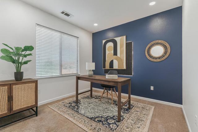 9565 Grande Drive, Gilroy CA: https://media.crmls.org/mediaz/274b41ed-a3e8-412e-b170-ac7d70d87db6.jpg