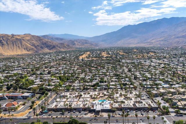 1111 E Palm Canyon Drive, Palm Springs CA: https://media.crmls.org/mediaz/274b86ed-0327-4a2d-907c-f7392bb48e67.jpg