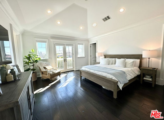 10338 Keswick Avenue, Los Angeles CA: https://media.crmls.org/mediaz/274c8312-7fcd-4741-9c45-b4a9a477ef4a.jpg