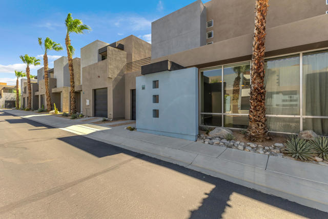 3554 Penny Lane, Palm Springs, CA 92262
