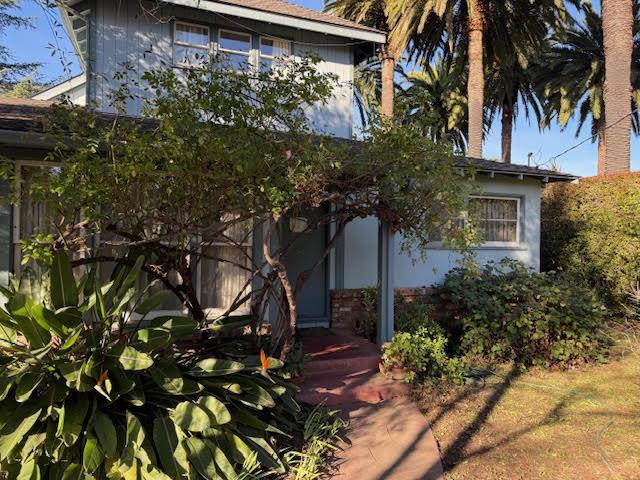 1280 Grant Road, Los Altos CA: https://media.crmls.org/mediaz/274d549d-5e21-48f5-a65a-b153b83ba9ed.jpg