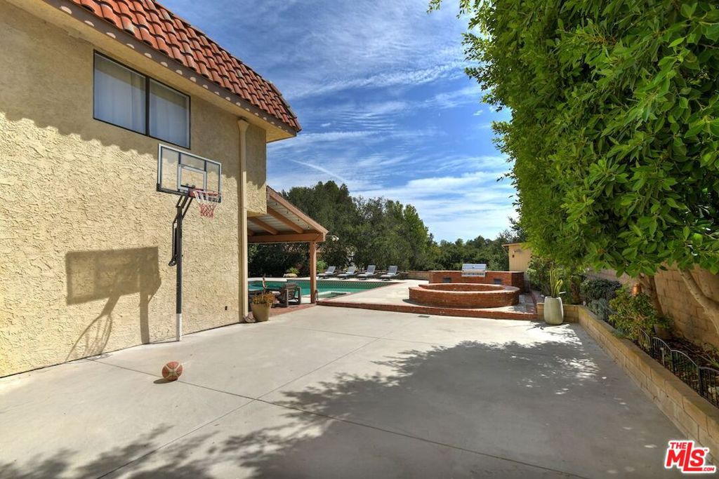 MLS #26915335 image #63