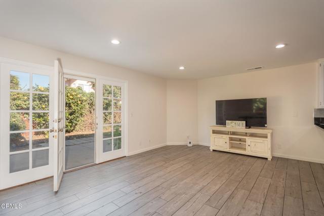 Detail Gallery Image 14 of 38 For 1901 Ivanhoe Ave, Oxnard,  CA 93030 - 3 Beds | 2/1 Baths