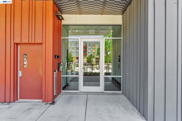 45128 Warm Springs Blvd, Fremont CA: https://media.crmls.org/mediaz/274e08c9-9bf9-4b12-b69e-b26218cddb28.jpg