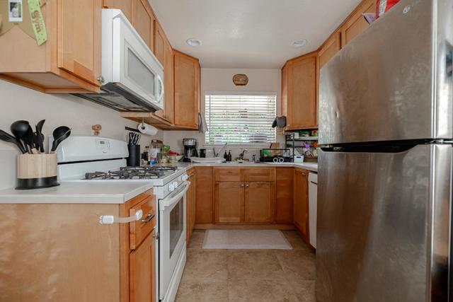 Image 12 of 19 For 0 Essex Way 