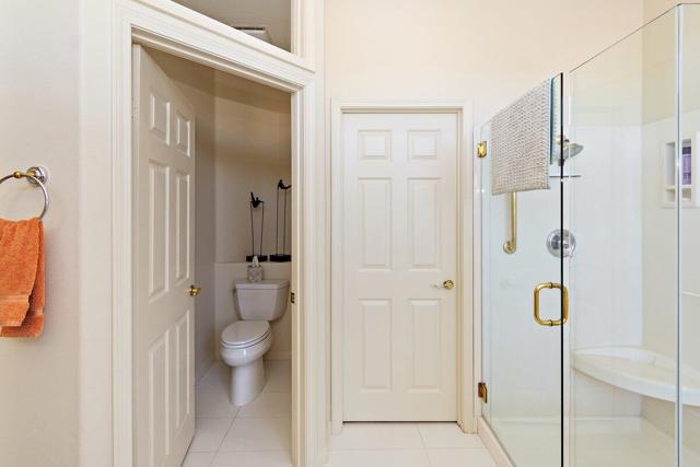 37948 Breeze Way, Palm Desert CA: https://media.crmls.org/mediaz/274f2d88-38b5-43eb-a28a-ae1806118175.jpg