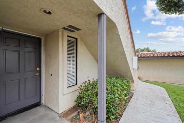 992 Lupine Hills Dr., Vista CA: https://media.crmls.org/mediaz/27500130-c768-4765-a67b-d6998d4bcf8f.jpg