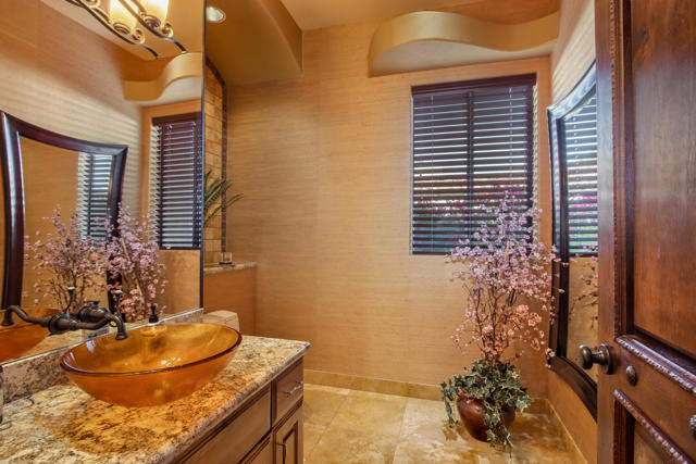 77170 Casa Del Sol, La Quinta CA: https://media.crmls.org/mediaz/27500bfe-0359-405a-b550-2dd712bb028d.jpg