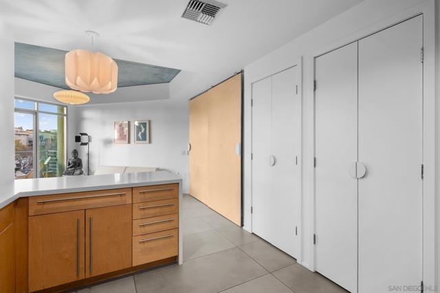 801 Ash St, San Diego CA: https://media.crmls.org/mediaz/2750d800-e1c8-418e-87f4-bf1f794f943e.jpg