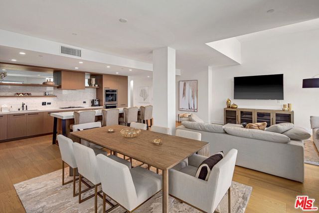 10777 Wilshire Boulevard, 707 photo 8