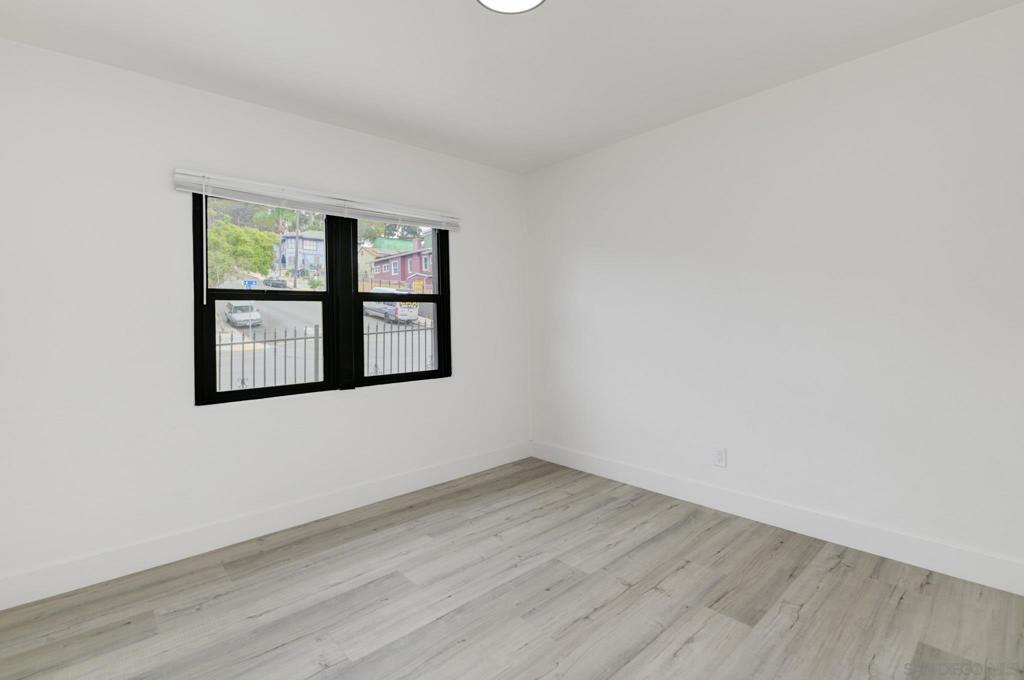 244 26th St - photo 20