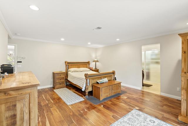 11984 Paseo Fuerte, El Cajon CA: https://media.crmls.org/mediaz/27517ef7-018c-45be-9b00-be2b5ef3aa31.jpg