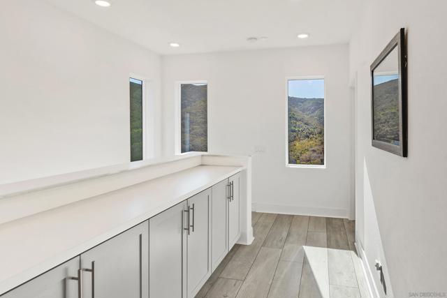 Image 17 of 37 For 15447 Van Lodensteyn Way