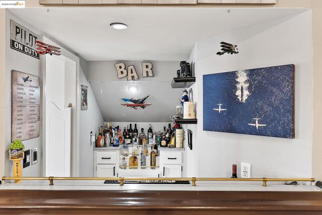 5090 Double Point Way, Discovery Bay CA: https://media.crmls.org/mediaz/27529458-8797-4ca5-b948-101a8bb04350.jpg