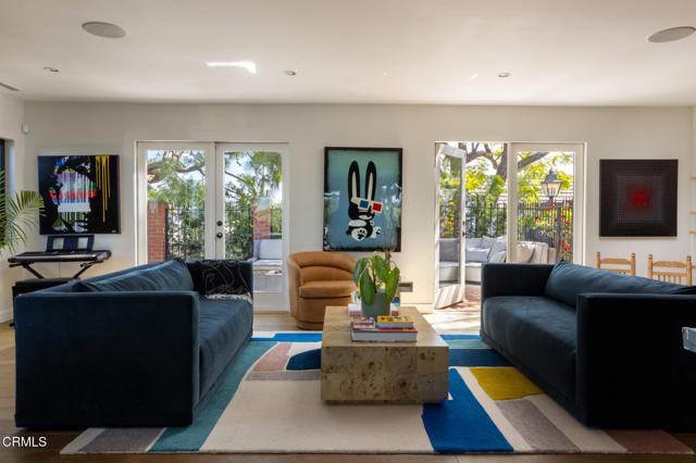 Detail Gallery Image 5 of 33 For 14593 Deervale Pl, Sherman Oaks,  CA 91403 - 4 Beds | 4 Baths