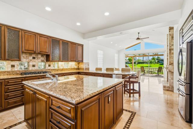 801 Deer Haven Circle, Palm Desert, CA 92211