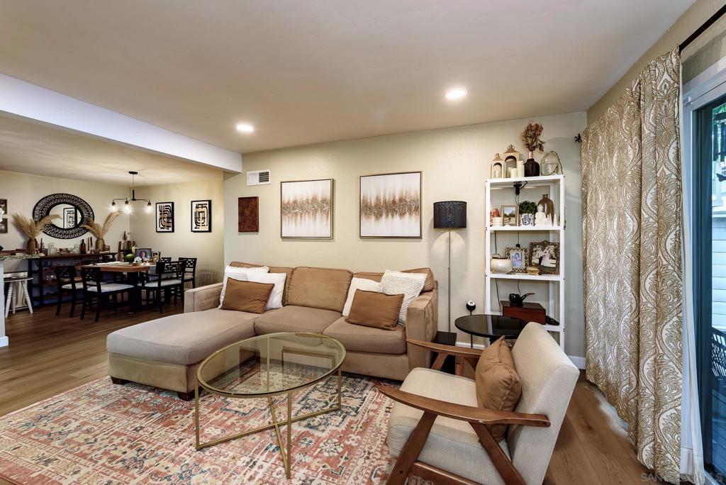 9149 Village Glen - photo 3