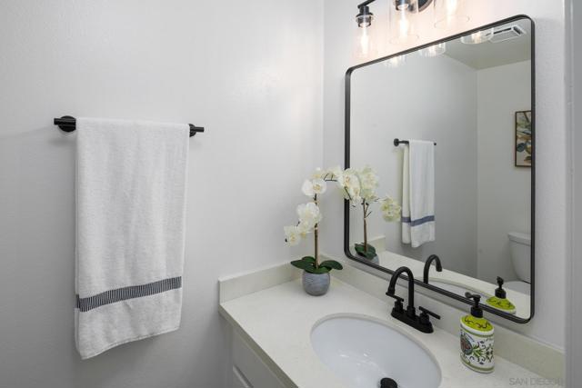 Image 21 of 34 For 6896 Peachtree Rd
