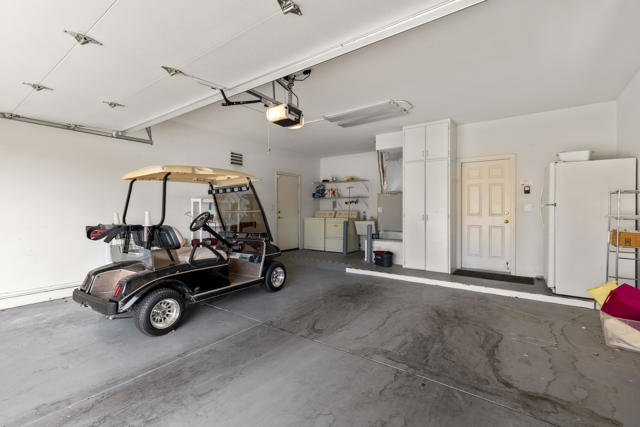 78626 Blooming Court, Palm Desert CA: https://media.crmls.org/mediaz/275743e9-4476-4489-830d-842c250d8b59.jpg