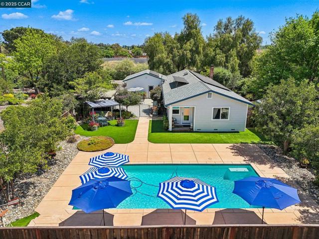 91 Lozoya Way, Oakley CA: https://media.crmls.org/mediaz/275822e6-f5c2-41fa-bf7f-ff11cf7e8786.jpg