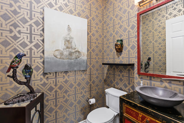 ADD64332-76AD-402F-9742-C3C604461A35