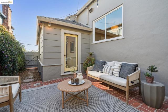 Image 45 of 58 For 2700 Alida St