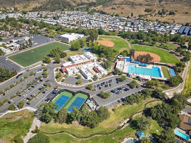 12835 Reo Real Dr, Poway CA: https://media.crmls.org/mediaz/275aefa4-7ac4-4b14-a5c1-ea9da45018be.jpg