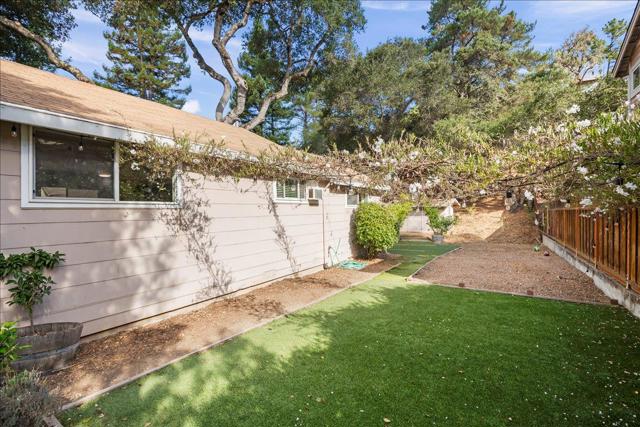 2934 San Juan Boulevard, Belmont CA: https://media.crmls.org/mediaz/275af0ad-0706-4e67-8f51-1fdb84b918e3.jpg