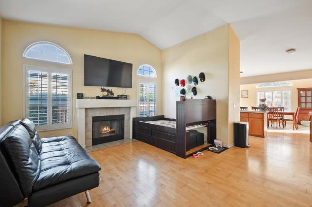 1261 South Street, Hollister CA: https://media.crmls.org/mediaz/275cb68f-a452-4658-a3cf-cad44858b426.jpg