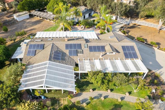 13764 McNally Rd, Valley Center CA: https://media.crmls.org/mediaz/275d9411-250b-4178-962c-6734557826a2.jpg