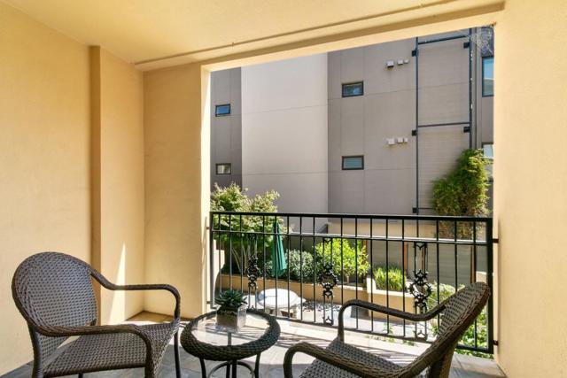 1499 Oak Grove Avenue, Burlingame CA: https://media.crmls.org/mediaz/275e0176-f6ae-4910-9580-8c0d4e84e858.jpg