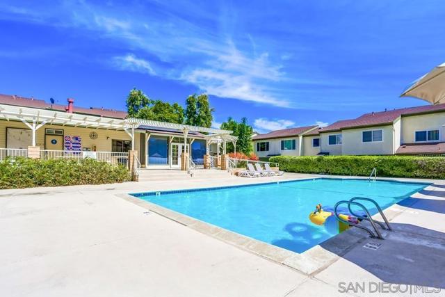 5450 Kiowa Dr, La Mesa CA: https://media.crmls.org/mediaz/275e50ad-7303-4e04-a444-a09dac09a2af.jpg