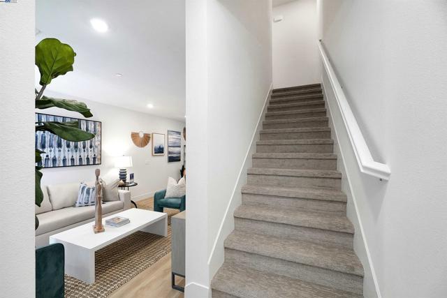 2119 Stanford Street, Alameda CA: https://media.crmls.org/mediaz/275e72f3-2ff6-43c7-8f5b-b67bbfb7c984.jpg