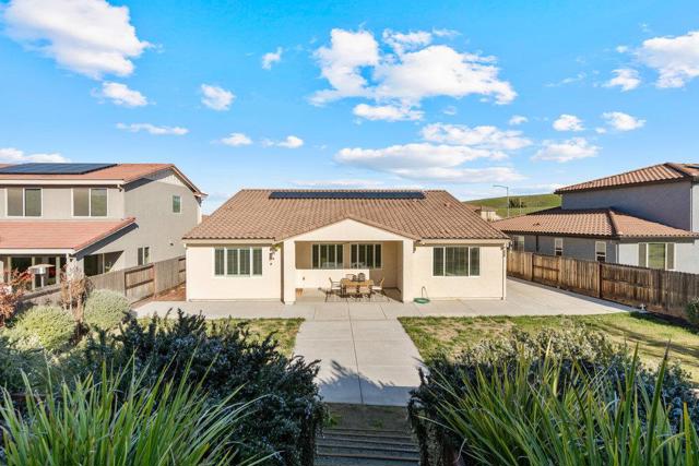 20 Hospital Road, Hollister CA: https://media.crmls.org/mediaz/275e783c-06c0-40c1-bc9b-469fed67edf5.jpg