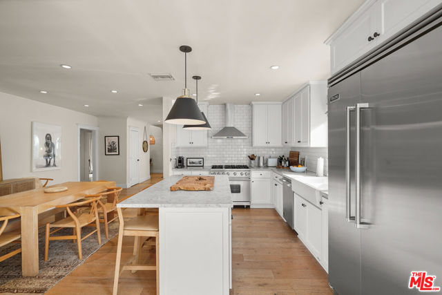 927 N Vista Street, Los Angeles CA: https://media.crmls.org/mediaz/275f092c-7d05-4b3d-b094-15e3ed6a1ebd.jpg