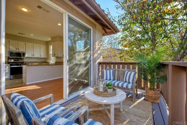 Detail Gallery Image 3 of 35 For 6064 Paseo Acampo, Carlsbad,  CA 92009 - 3 Beds | 2 Baths