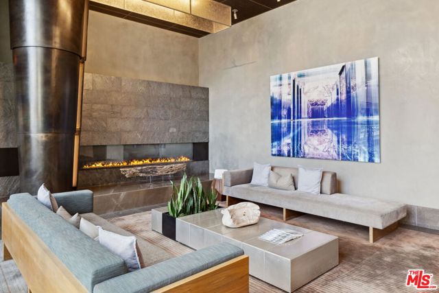 1755 Ocean Avenue, Santa Monica CA: https://media.crmls.org/mediaz/27614989-ac35-4eea-bc79-629e720ec9dd.jpg