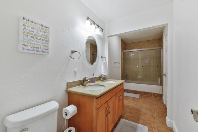 672 Claridge Drive, Pacifica CA: https://media.crmls.org/mediaz/276371a3-5d04-40a4-946d-8130fac0ad18.jpg