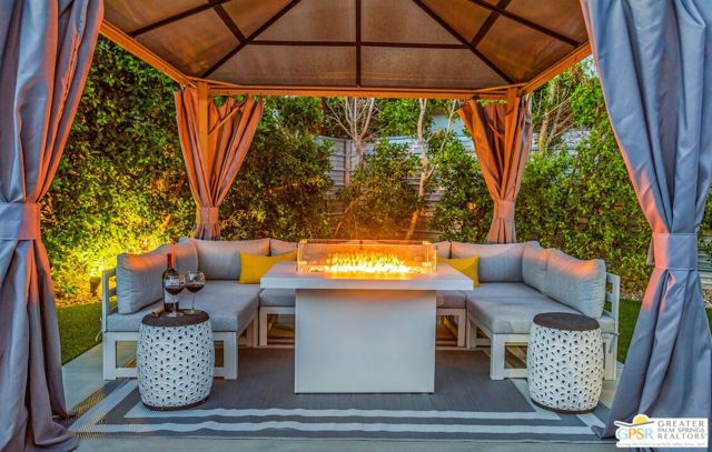 3784 E Calle San Raphael, Palm Springs CA: https://media.crmls.org/mediaz/2763864b-198f-4fc6-ac59-8f7e103fe467.jpg