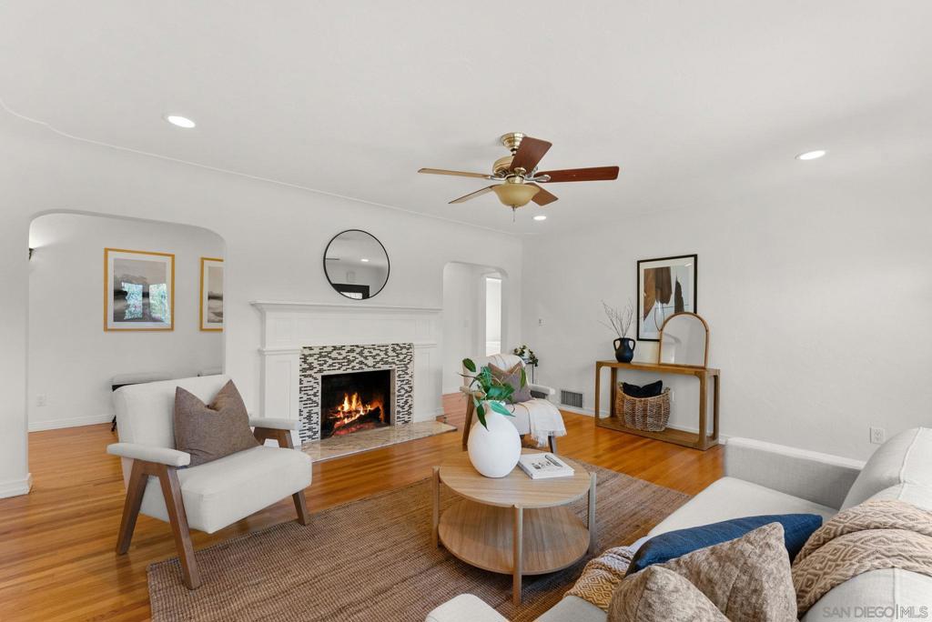 4391 Middlesex Drive - photo 6
