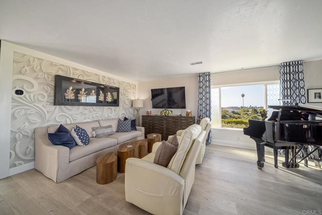 Detail Gallery Image 26 of 67 For 3902 Vista Campana #1,  Oceanside,  CA 92057 - 2 Beds | 2 Baths