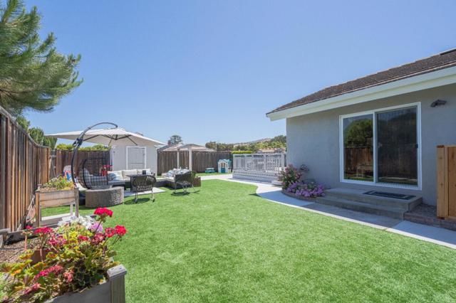 22800 Bravo Place, Salinas CA: https://media.crmls.org/mediaz/2764e201-231b-4ea7-b537-305d6c4992d7.jpg