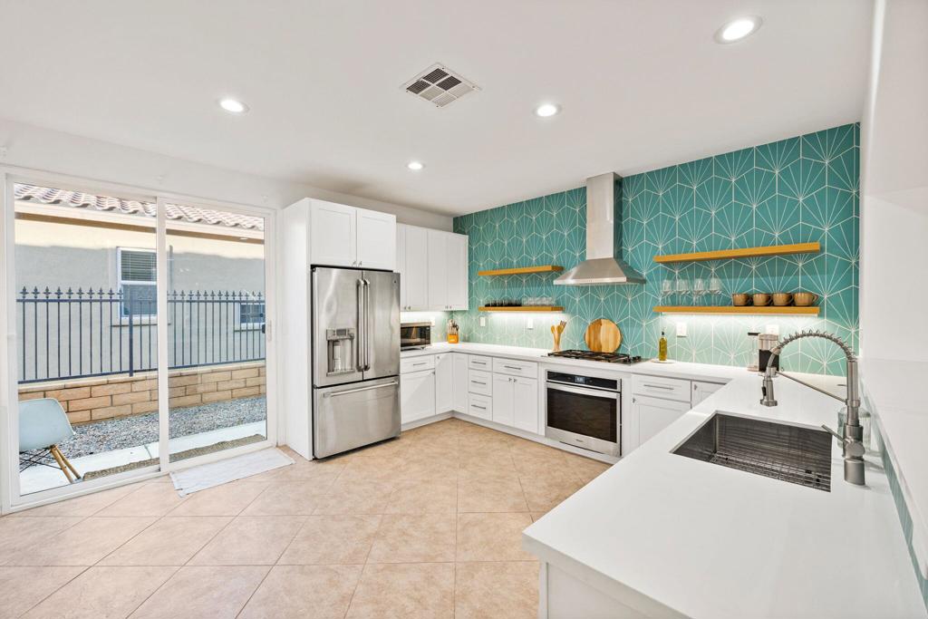 MLS #219126242PS image #2