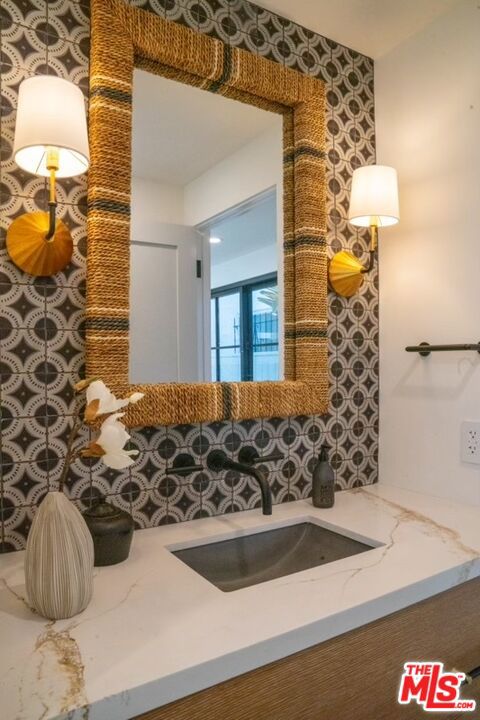 Image 7 of 20 For 6217 Maryland Drive